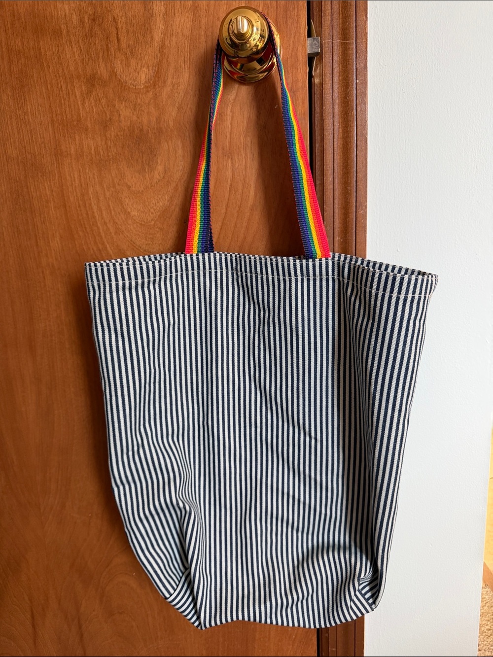 Gravel & Gold | U-Pick Tote - Stripe - Picture 3 of 4